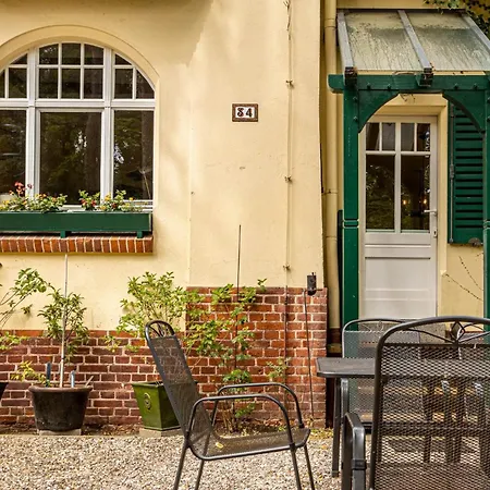 Апартаменты Strandvilla Hubertus - Mit Parkplatz Wlan Kueche Garten Grillplatz Waldbaden Больтенхаген