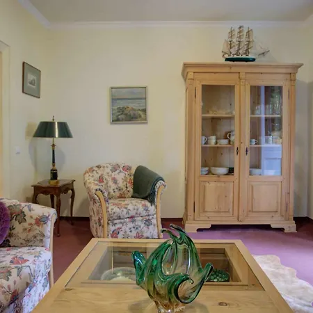Apartamento Strandvilla Hubertus - Mit Parkplatz Wlan Küche Garten Grillplatz Waldbaden