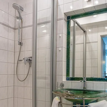 Strandvilla Hubertus - Mit Parkplatz Wlan Kueche Garten Grillplatz Waldbaden Διαμέρισμα